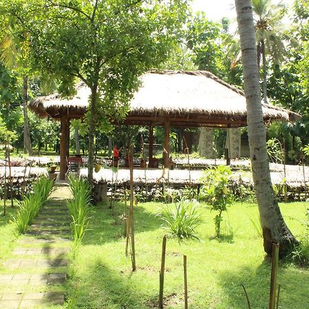 Gondang Beach Hotel Gili Trawangan Exteriör bild
