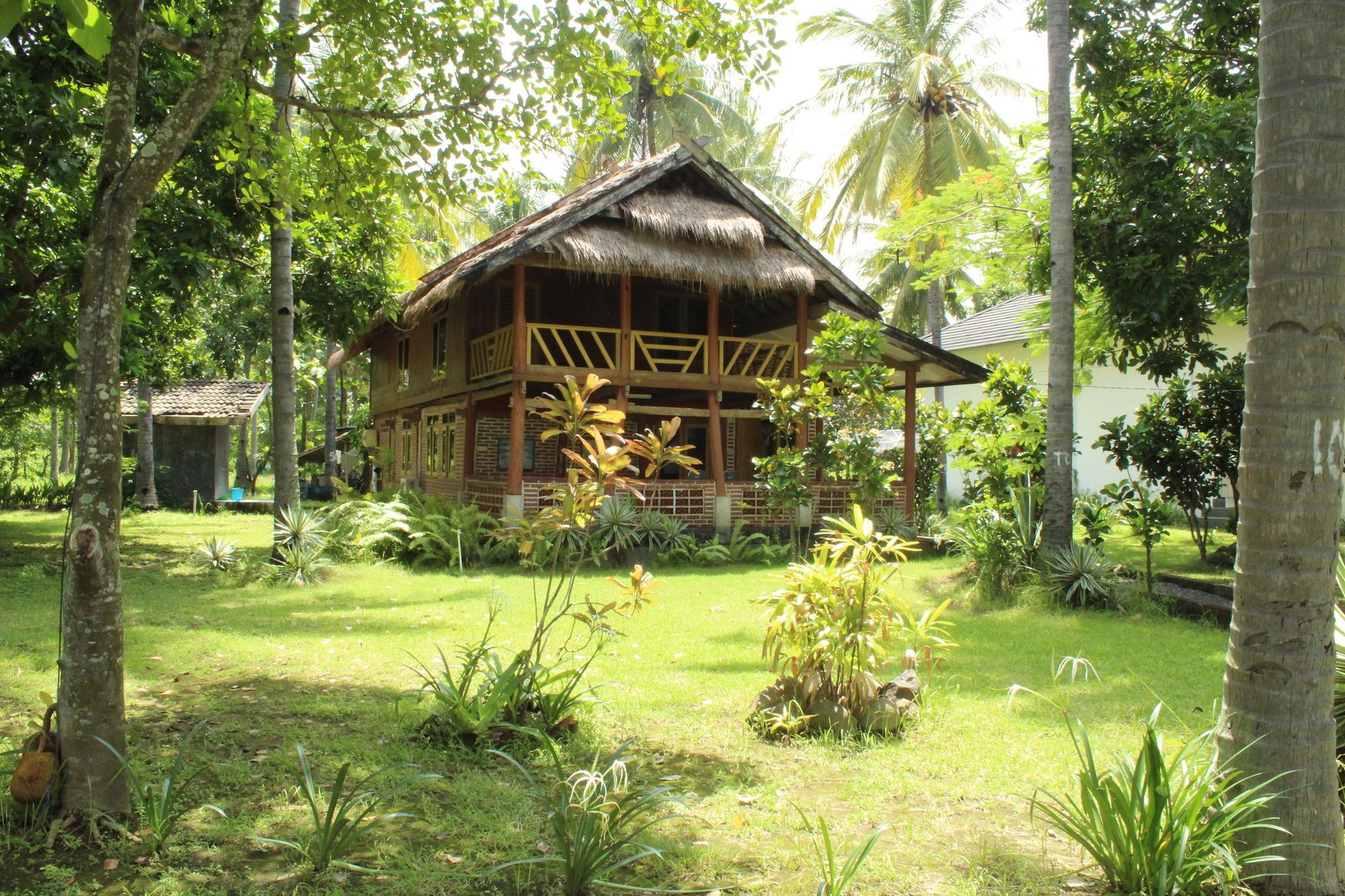 Gondang Beach Hotel Gili Trawangan Exteriör bild
